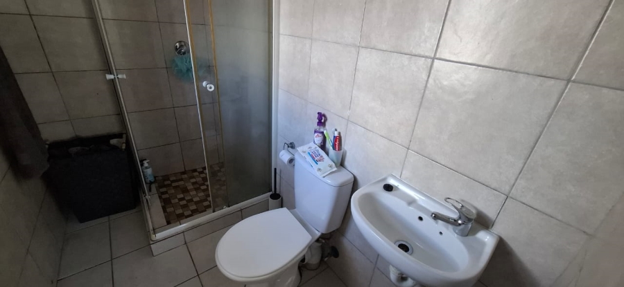 To Let 3 Bedroom Property for Rent in Hagley Western Cape